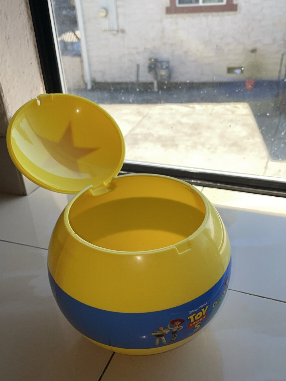 Toy Story Yellow & Blue Toy popcorn Ball - Official Branding